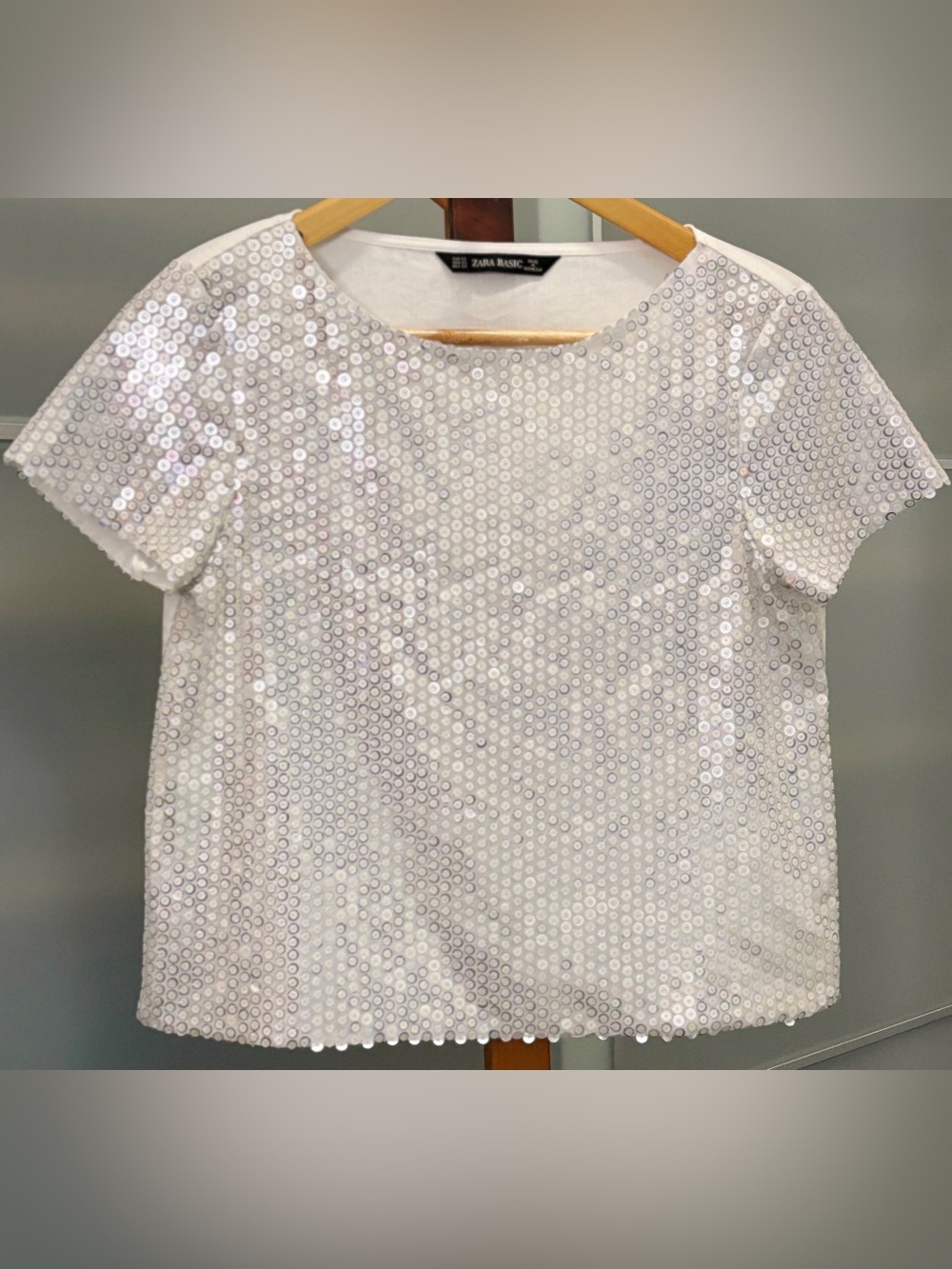 Zara Basic White Silver Sequin Front Short Sleeve Top Blouse Extra Small XS